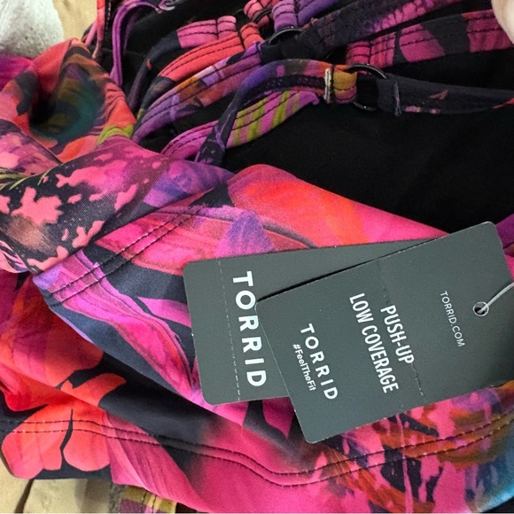 Torrid Slim Fix One Piece Underwire Swimsuit Lattice Sides Push Up Size 4/DD-F - Picture 9 of 11